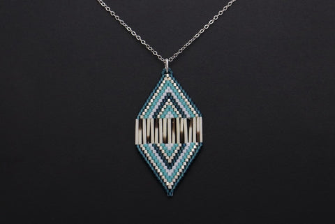 Diamond-Shaped Necklace (Blue)