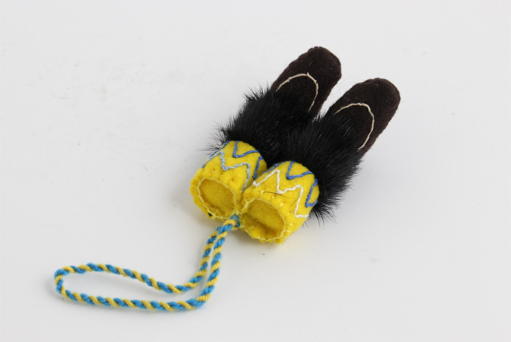 Zipper Pull Kamiks (Yellow) by Nancy Okotak