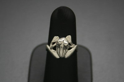 Frog Ring Size 8