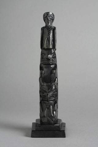 Model Totem Pole
